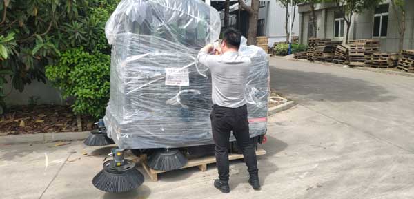 廣州造紙選擇專業(yè)清潔設備-揚子掃地機