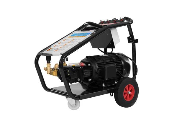 揚(yáng)子高壓清洗車(chē)，清理小廣告